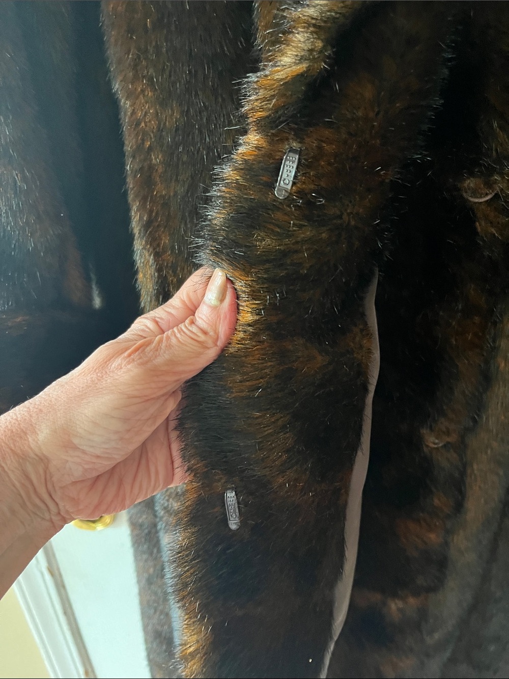 Pamela McCoy Brown Faux Mink Fur Coat - Picture 4 of 5